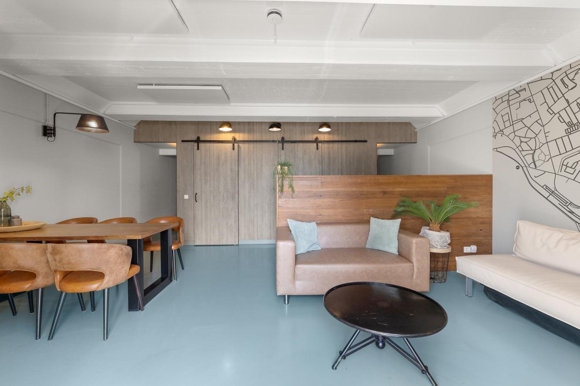 Beachrooms Pier 7 Apartment
