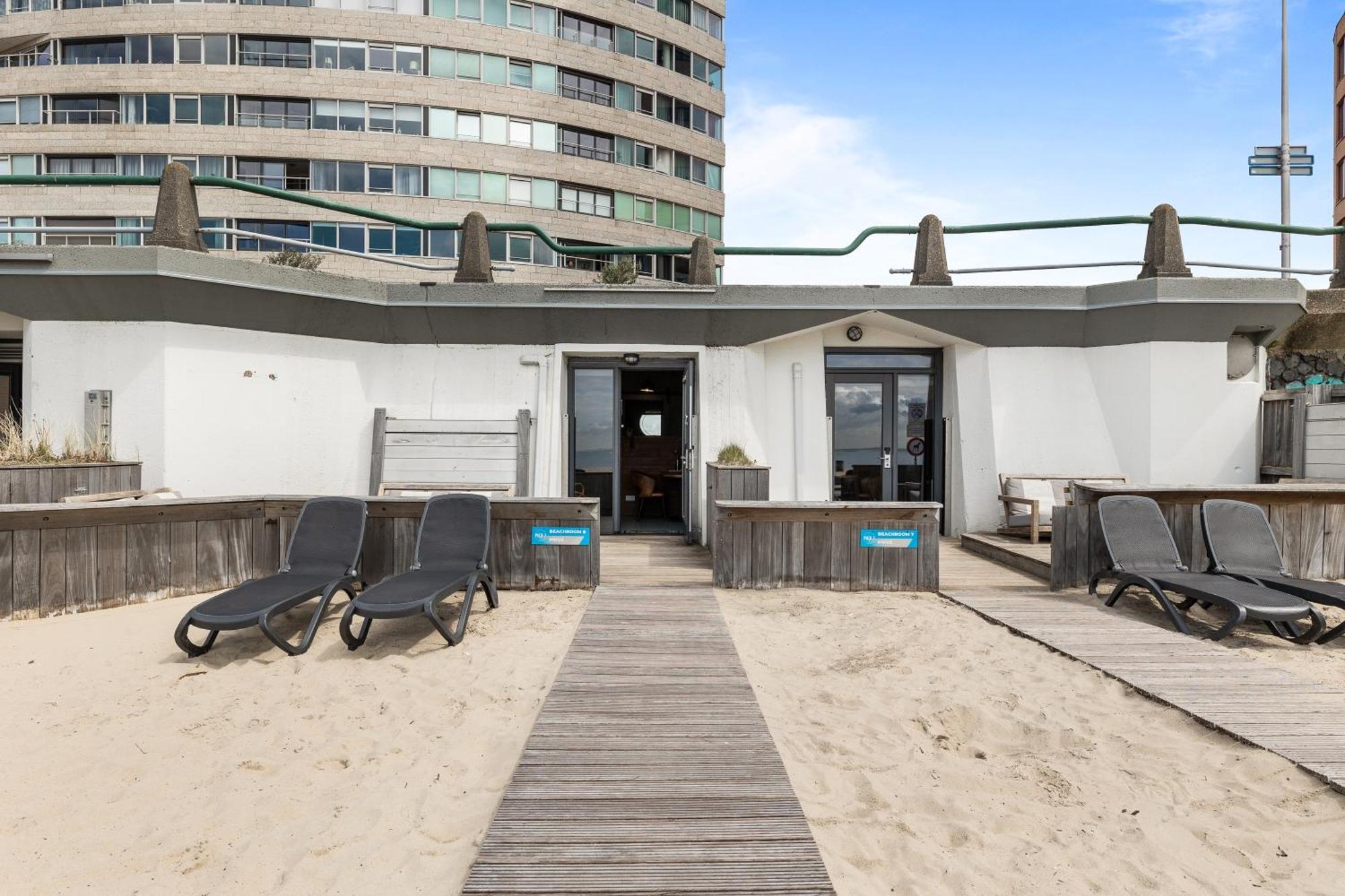 Beachrooms Pier 7 Apartment